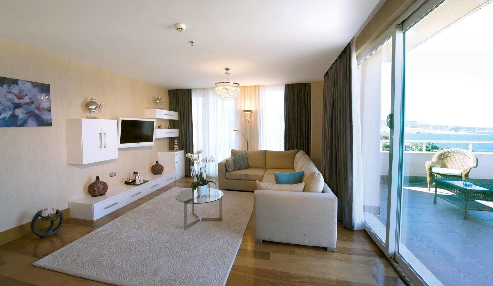 Hilton Bodrum Turkbuku Resort & Spa Golturkbuku Exterior photo